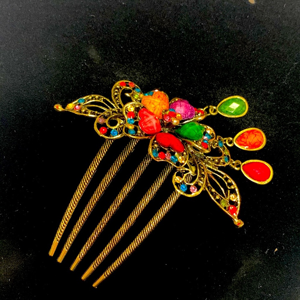 Floral jeweled hair comb.  Metal.  Never worn.